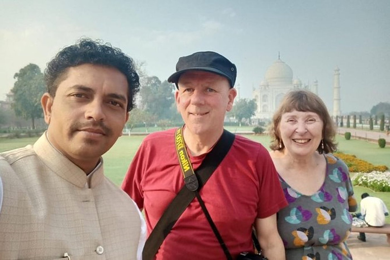 Från Delhi: Hoppa över kön Taj Mahal och Agra Fort dagsutflyktRundresa med bil, chaufför, lunch, guide och entréer till monument