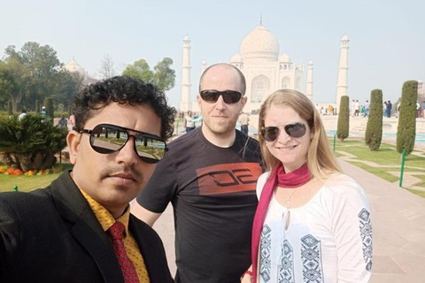 Da Delhi: Escursione di un giorno al Taj Mahal e al Forte di Agra, senza dover fare nulla di particolareTour con auto, autista, pranzo, guida e ingressi ai monumenti