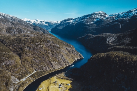 Z Bergen: rejs po fiordach do cieśniny MostraumenZ Bergen: rejs po fiordach – cieśnina Mostraumen i wodospad