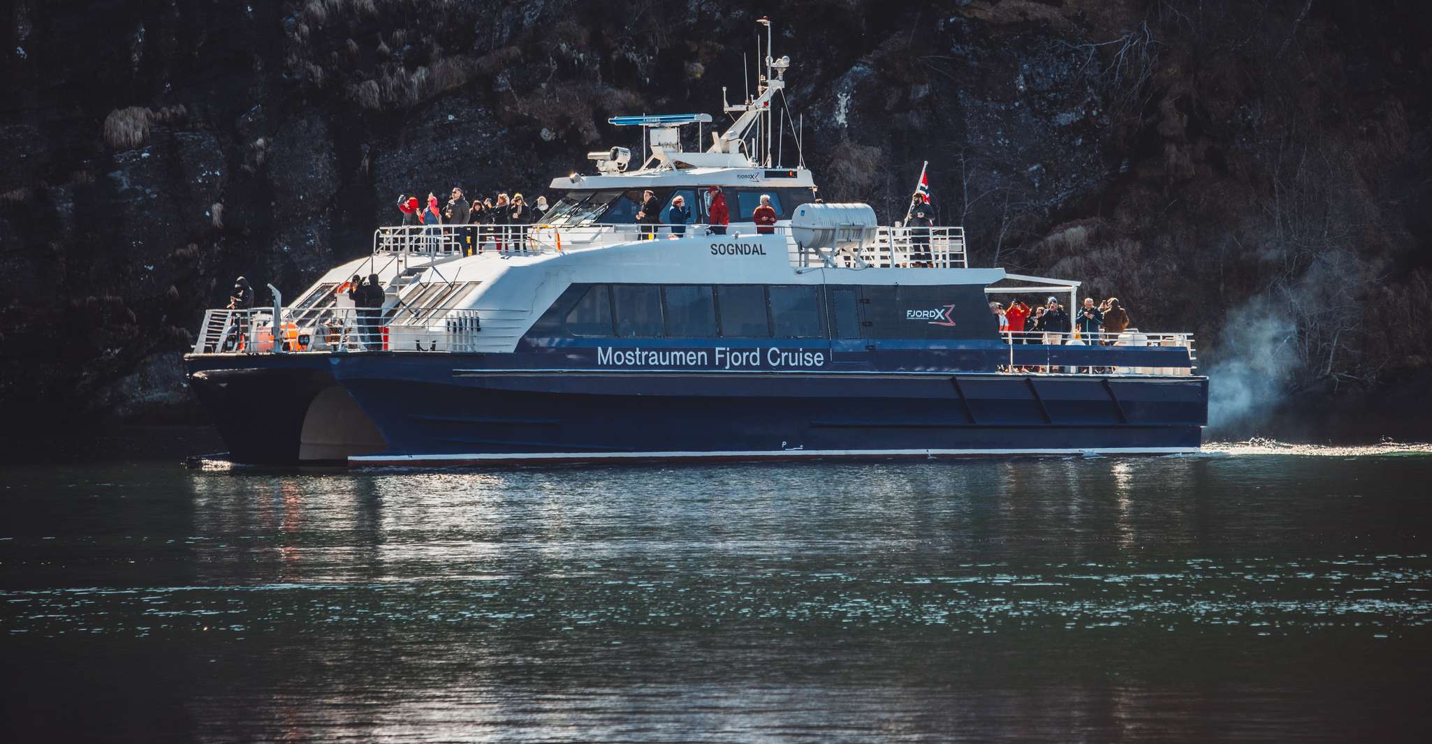Suitetrails - From Bergen, Mostraumen Fjord and Waterfall Cruise