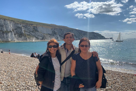 From Portsmouth: Isle of Wight Day Tour by Bus and Ferry