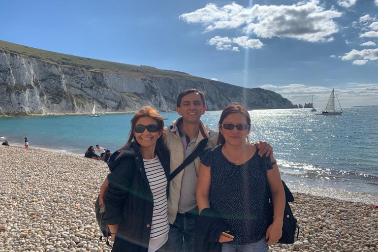 From Portsmouth: Isle of Wight Day Tour by Bus and Ferry