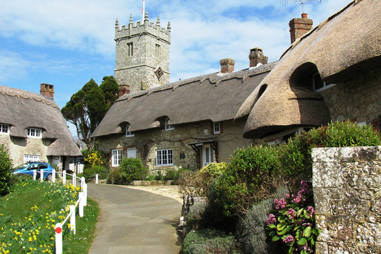 From Portsmouth: Isle of Wight Day Tour by Bus and Ferry