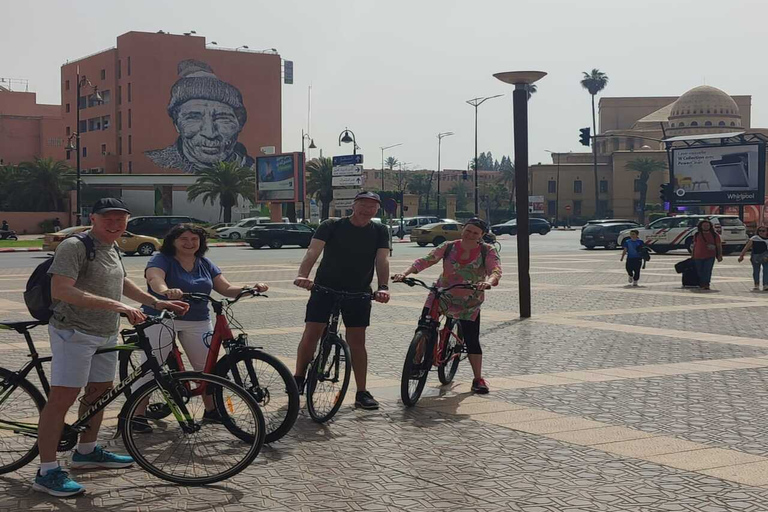 Marrakech: Tour in bicicletta con una guida localeTour mattutino