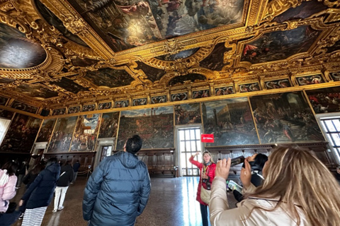 Venedig: Dogepalatset och Markusplatsen med gondolturVenedig: Dogepalatset och Markuskyrkan med gondoltur