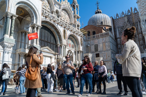 Venedig: Dogepalatset och Markusplatsen med gondolturVenedig: Dogepalatset och Markuskyrkan med gondoltur