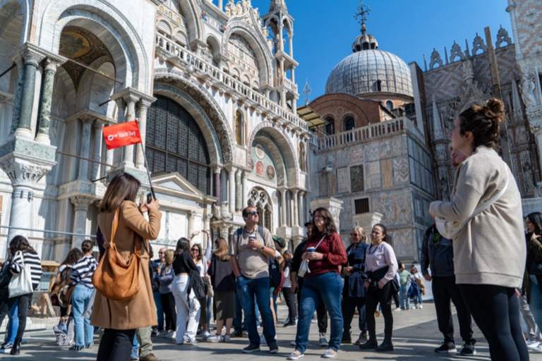 Venecia: Visita al Palacio Ducal y San Marcos con paseo en góndola