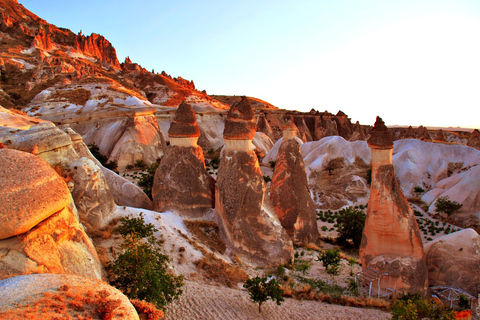 Cappadoce : Journée complète de visite des musées et des églises de la CappadoceOption standard