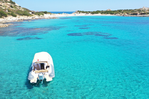 Cagliari: Båttur, 4 stopp, simning, snorkling och 1 spritzCagliari: båttur, 4 stopp, simning, snorkling och 1 spritz