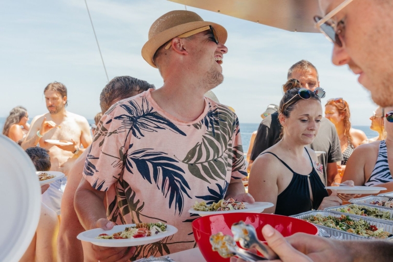 Barcelona: 3-Hour Snack & Swim Boat Party Snack & Swim 2023