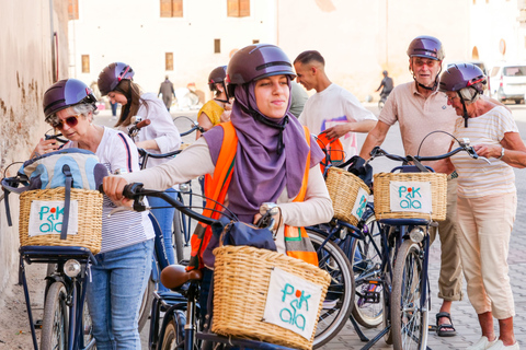 Marrakech: Passeio cultural de bicicleta com pastelaria e cháMarrakech: passeio cultural de bicicleta com pastelaria e chá