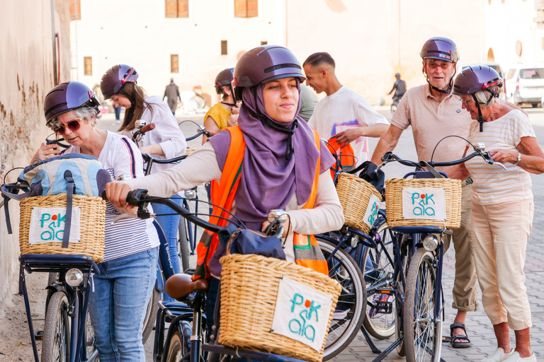 Marrakech: Tour culturale in bicicletta con pasticceria e tèMarrakech: tour culturale in bicicletta con pasticceria e tè