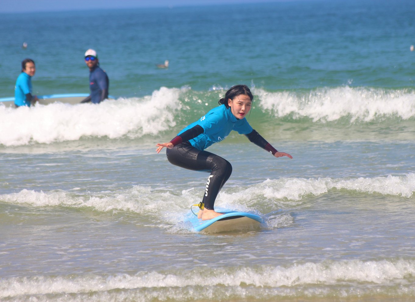 Matosinhos: Surfing-lektion med udstyr