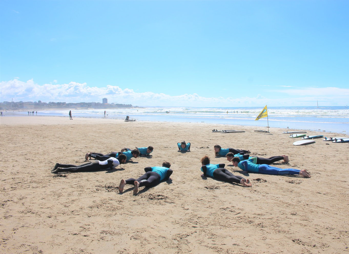 Matosinhos: Surfing-lektion med udstyr