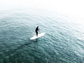 Los Cristianos: 1 ora di noleggio di paddle surf