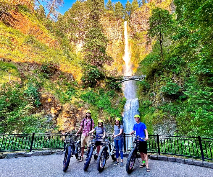 Portland: Scenic Self-Guided E-Bike Tour at Multnomah Falls