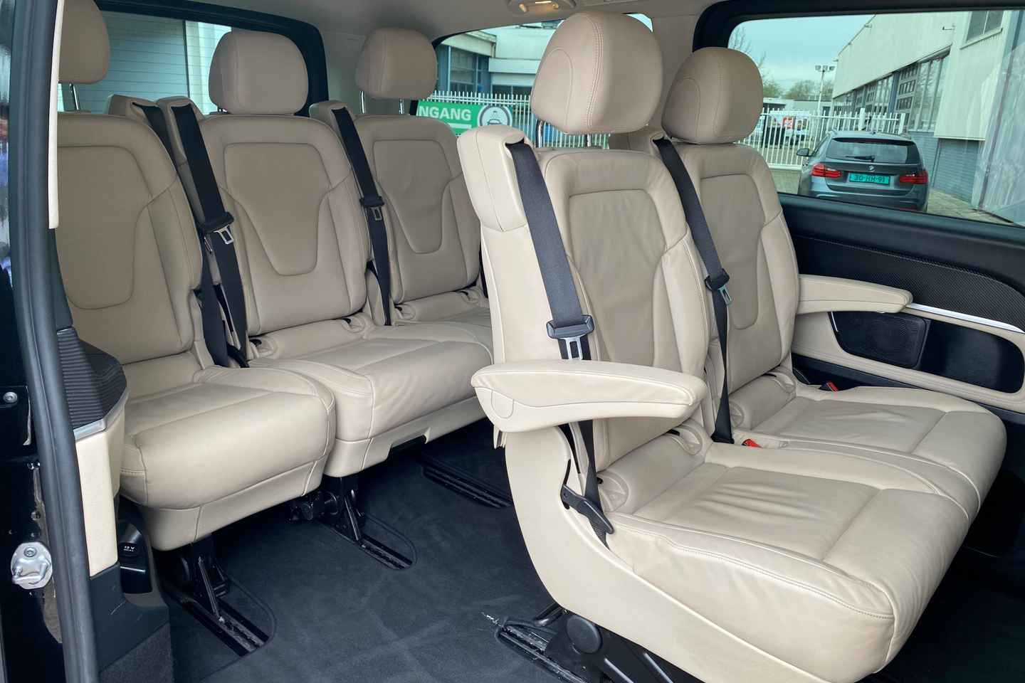 阿姆斯特丹：邮轮港到酒店专车接送