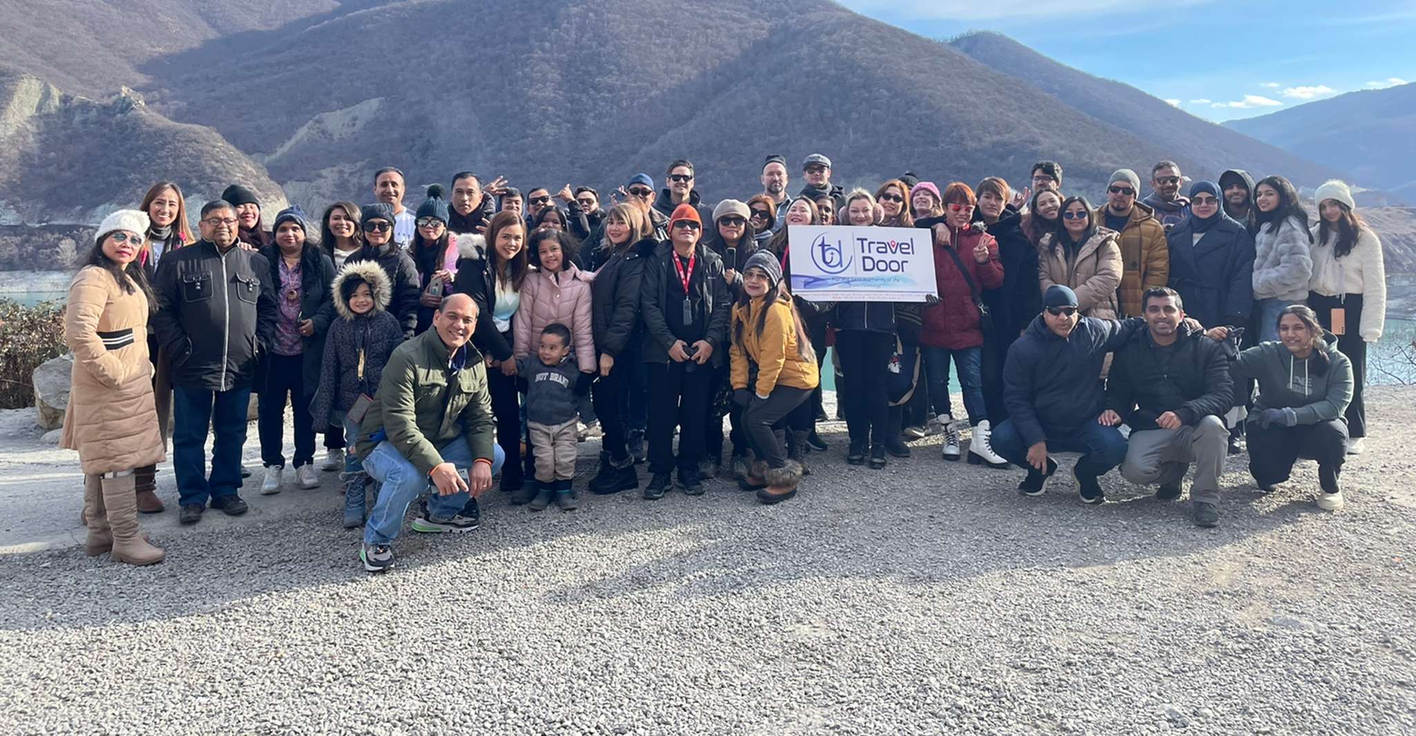 Gudauri-Kazbegi Ganztagstour -Gruppe - Hizvo