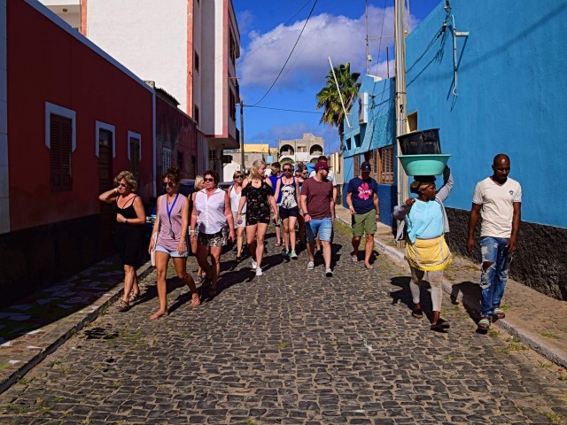 Visit Santa Maria Local Markets and Street Art Walking Tour in Santa Maria, Cap-Vert