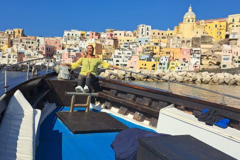 From Ischia: Procida Island Full-Day Boat Tour with Lunch