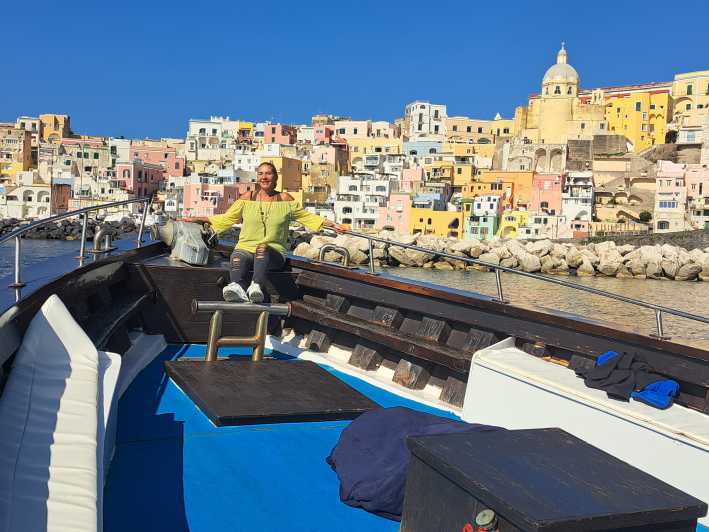 From Ischia: Procida Island Full-Day Boat Tour with Lunch
