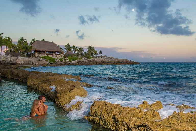 Cancun et Playa del Carmen : Xcaret Plus -Déjeuner-Spectacle-Transferts