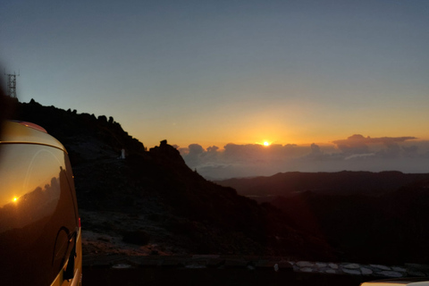 Funchal: wschodnia i zachodnia Madera Sunrise Tour ze śniadaniem