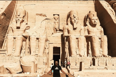 De Aswan: Abu Simbel Private Day Tour com almoço