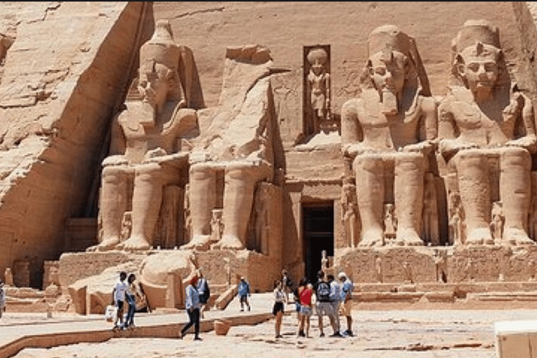 From Aswan: Abu Simbel Private Day Tour with Lunch