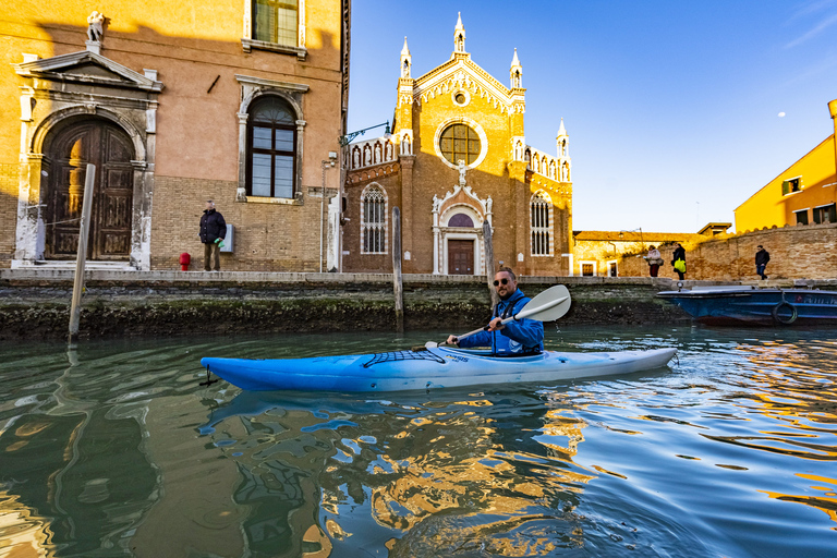 Cultural Kayak Class in Venice city: advanced trainingVenice: Cultural Kayak Tour