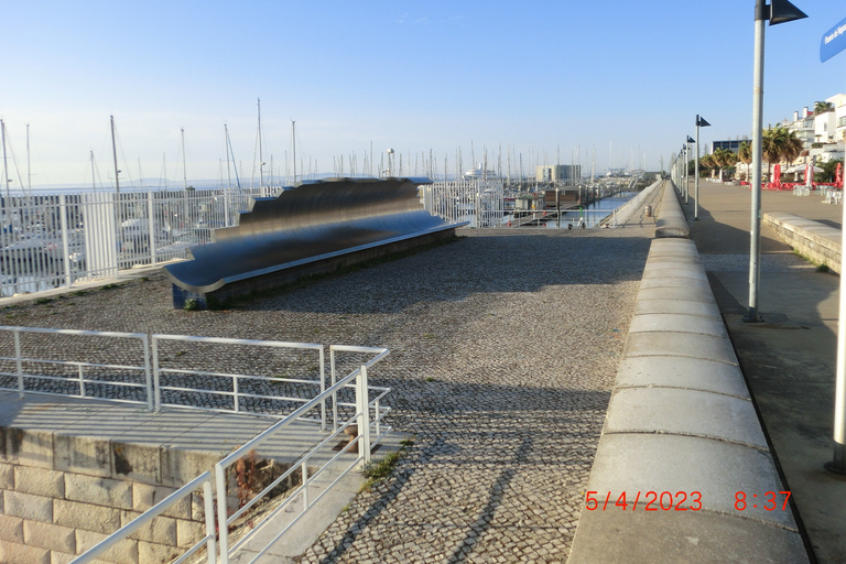 Lisbon: Sightseeing tour of modern Lisbon (short version)Lisbon: Tagus River 1-hour Sightseeing Boat Trip