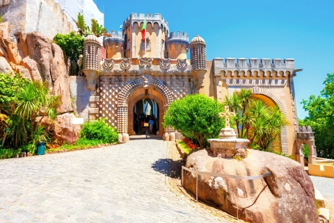 Lissabon: Pena Palace & Garden>Sintra>CaboRoca>Cascais DayTourPaleis van Pena, tuin van Sintra, Cabo da Roca, Cascais