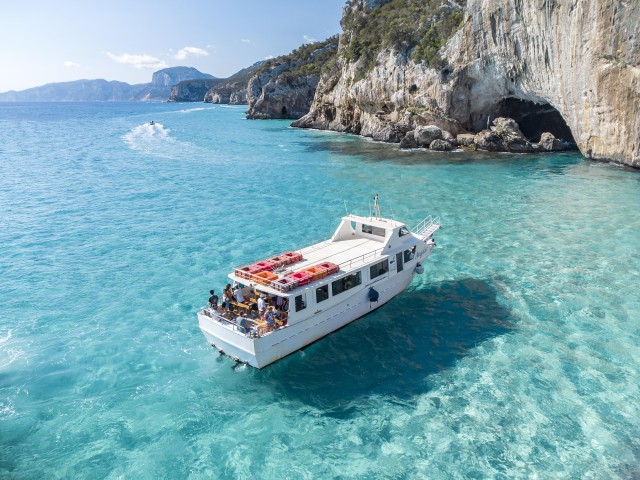 Visit Cala Gonone Grotta Bue Marino & Cala Luna Beach Boat Tour in Nuoro, Italy