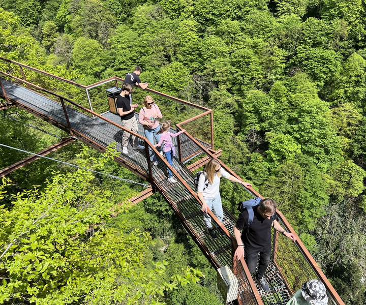 Kutaisi: Canyons & Prometheus Cave Guided Small Group Tour
