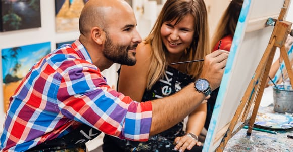 Budapest: Paint-and-Sip Workshop to Create a Souvenir