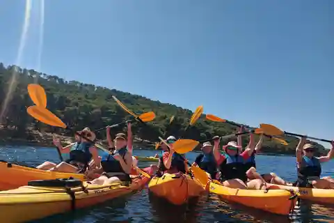 Split : Visite guidée en kayak de mer avec plongée en apnée