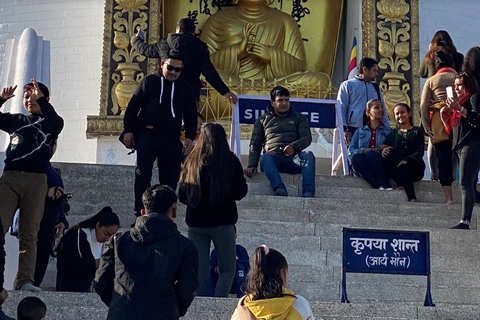 Pokhara: Dia Mundial da Estupa da Paz