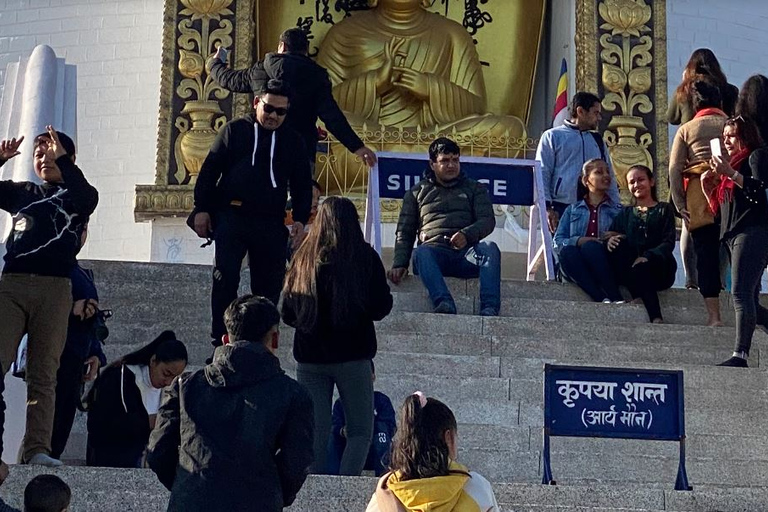 Pokhara: Dia Mundial da Estupa da Paz