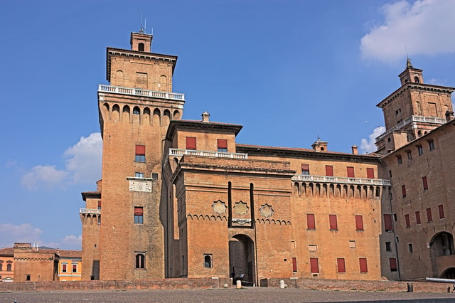 Visit Ferrara Private Walking Tour with Local Guide in Ferrara