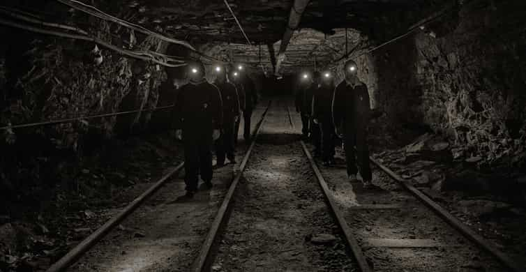 Longyearbyen: Historic Coal Mine Tour at Gruve 3