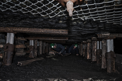 Longyearbyen: excursão histórica à mina de carvão em Gruve 3