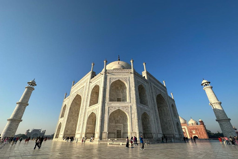 Excursión privada de un día al Taj Mahal en tren expreso con almuerzo