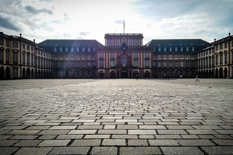 Mannheims konst och kultur avslöjad av en lokalboMannheim: Konst och kultur guidad rundvandring