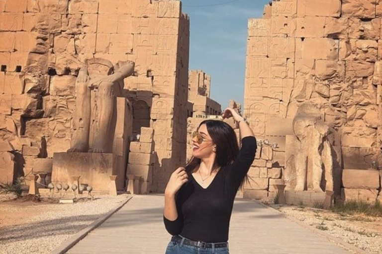 Dal Cairo: tour di 12 giorni con crociera da Luxor ad Assuan e Petra