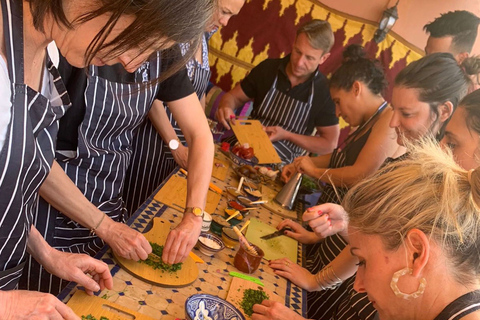 Marrakech: Corso di cucina marocchina con una famiglia locale