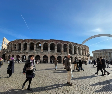 Verona: Small Group Guided Walking Tour with Arena Tickets