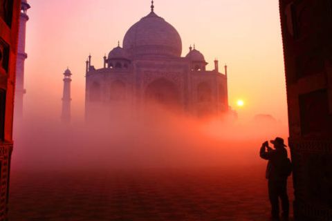Da Delhi: Taj Mahal Sunrise e Agra Fort Private Day Trip