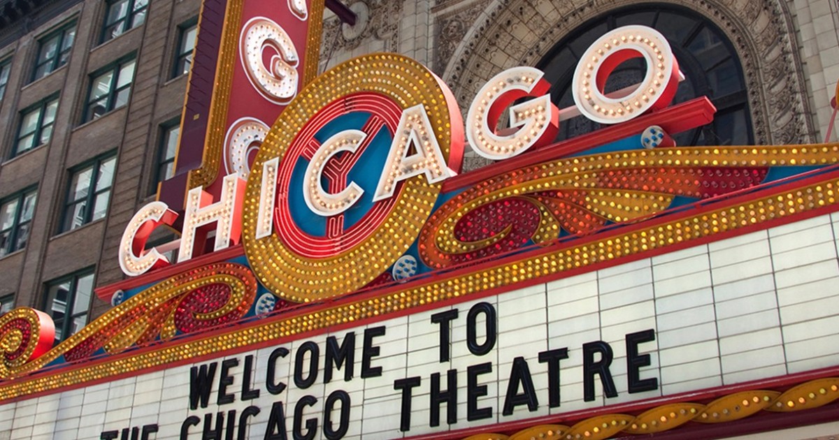 chicago theatre marquee tour
