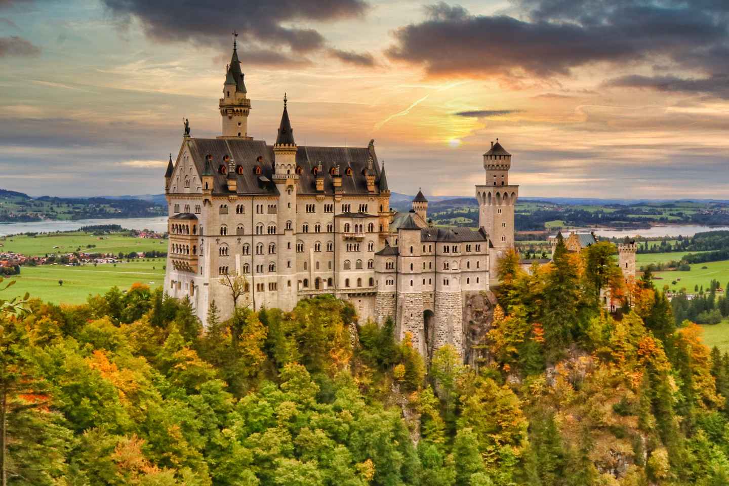 Munich - Neuschwanstein Castle+Linderhof Private Tour
