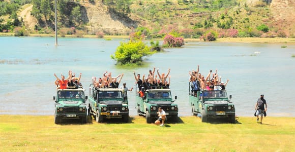 Side: Green Canyon and Waterfall Jeep Safari with Lunch